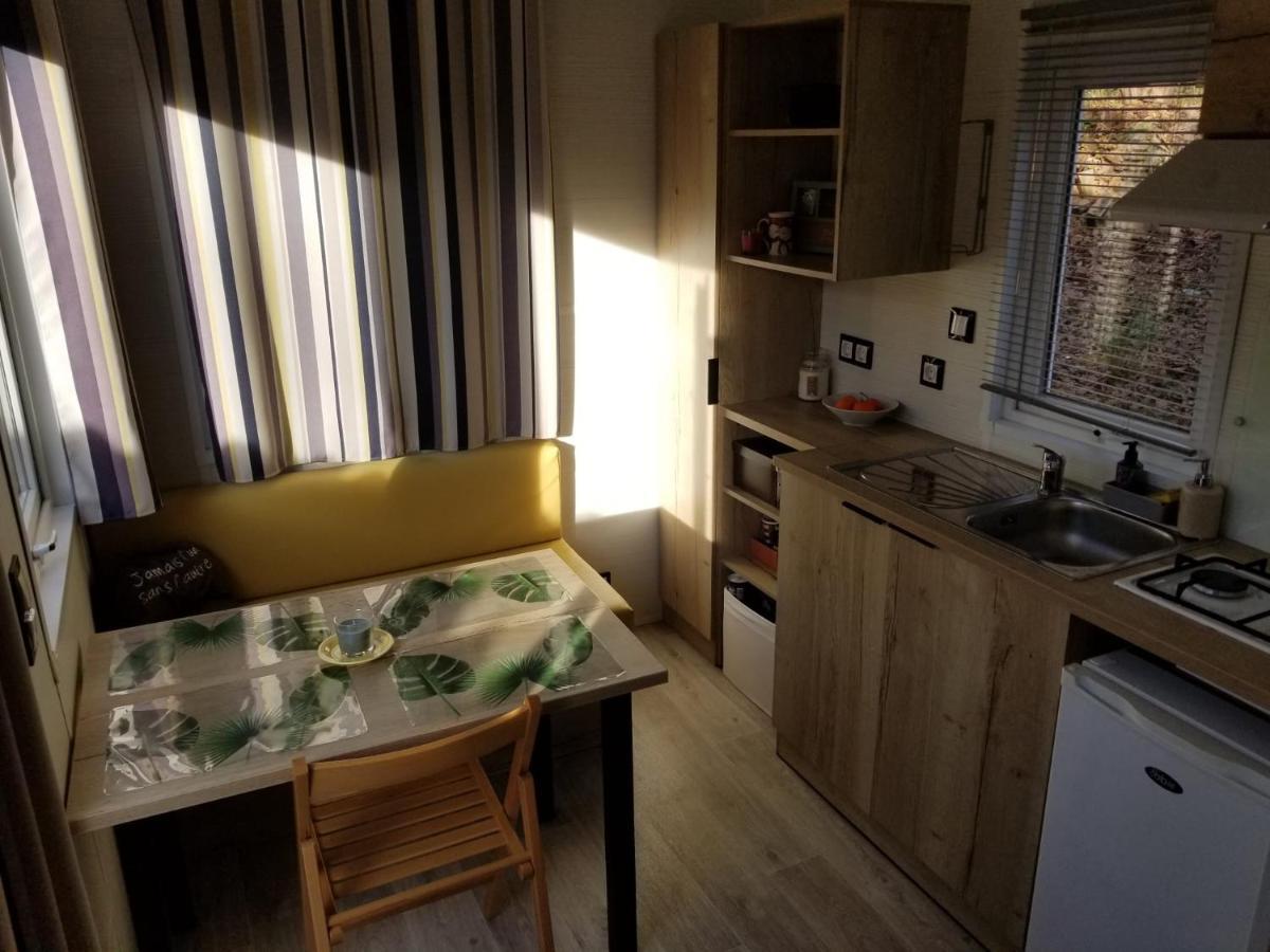 La Tiny Du Midi Hotell Tourrettes-sur-Loup Eksteriør bilde